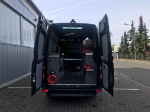 Laimer Hydraulik Service Werkstattwagen - Einblick Hintertür 6