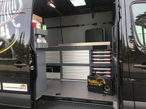 Laimer Hydraulik Service Werkstattwagen - Einrichtung Innenraum 3