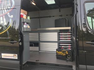 Laimer Hydraulik Service Werkstattwagen - Einrichtung Innenraum 2